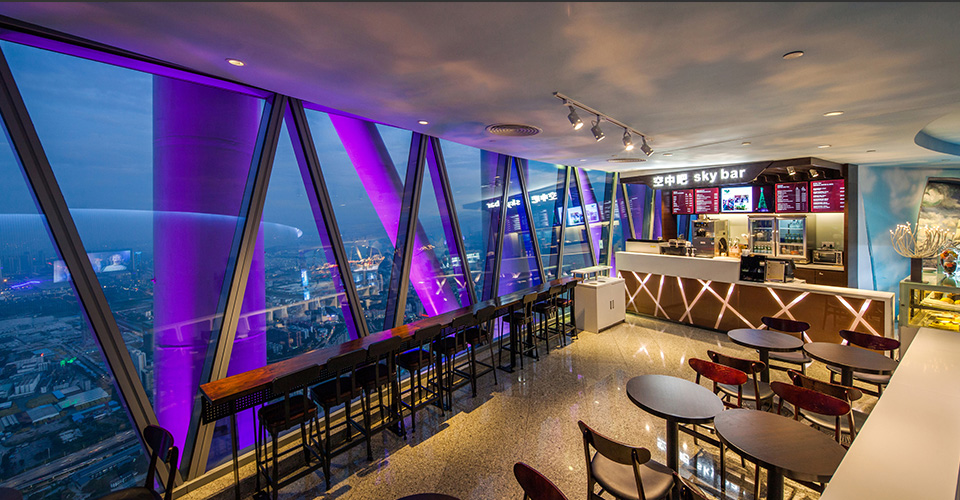 107/F Sky Bar